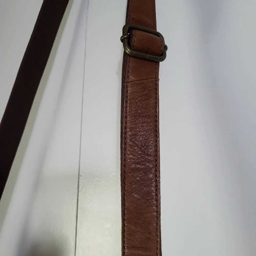 FOSSIL Brown Leather Laptop Bag Satchel Messenger Shoulder Strap y2k acadamia - Picture 16 of 16